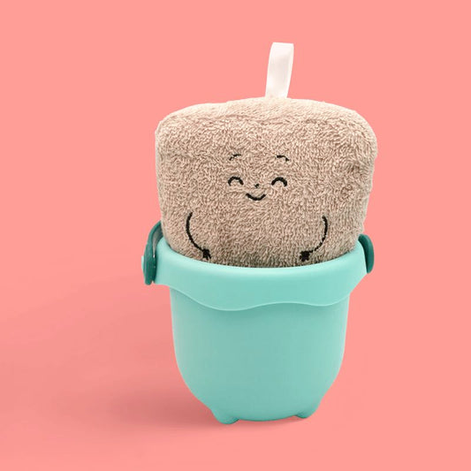 Biscuit and Bucket Bath Toy