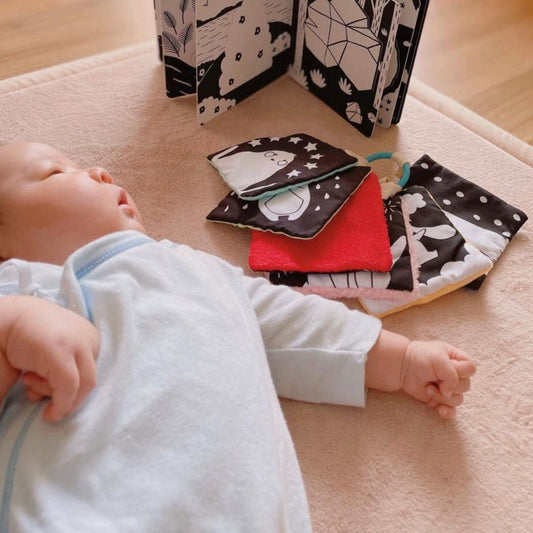 Black and White Cards